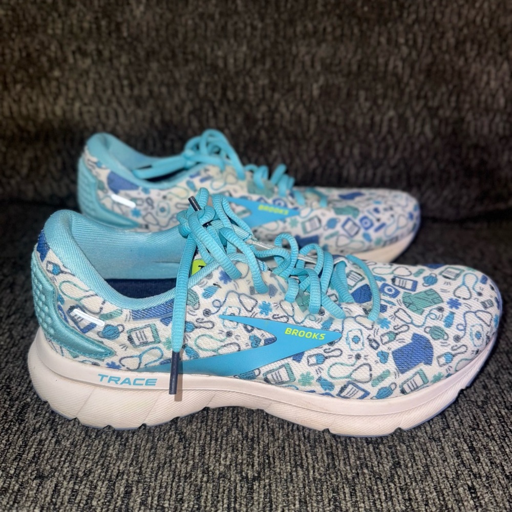 Brooks Healthcare Trace  Athletic Shoes